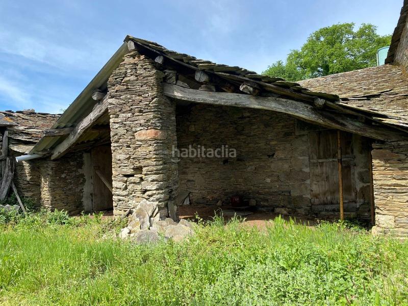 Foto b5c24b0d-ee80-41ab-be40-752baeda2a08. Casa in Outeiro de Rei