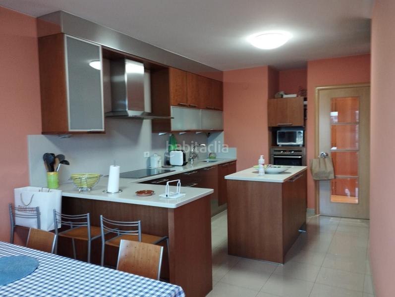 Foto ed5169ae-2c2f-4900-a3e5-d00c6d9a9412. Zweistöckige wohnung mit heizung parking in Recatelo - O Carme Lugo