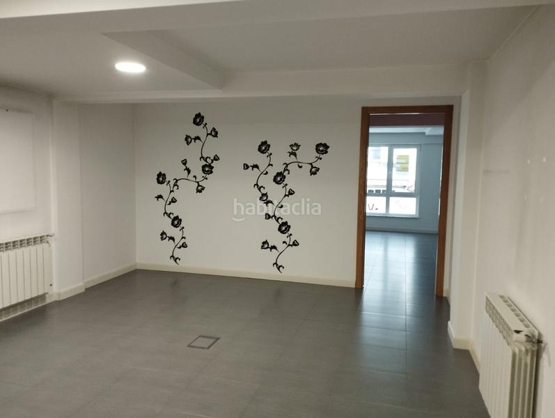 Foto 7a3def01-a818-44c6-b786-a21d9f226c37. Miete büro in Paradai Lugo