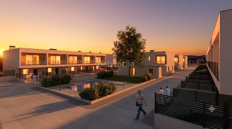 Foto 33b83b20-fb4e-4954-a036-ade34fec57f9. Casa adossada 130m<sup>2</sup> amb calefacció aparcament piscina a Puebla de Alfindén (La)