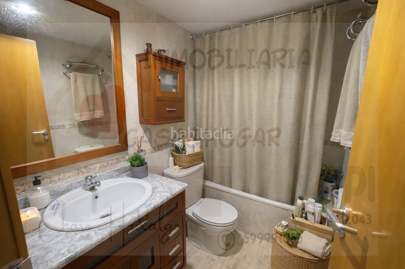 Foto 5cfaffaf-ea58-405d-b434-ba143752f450. Casa adossada amb xemeneia calefacció aparcament a Zuera