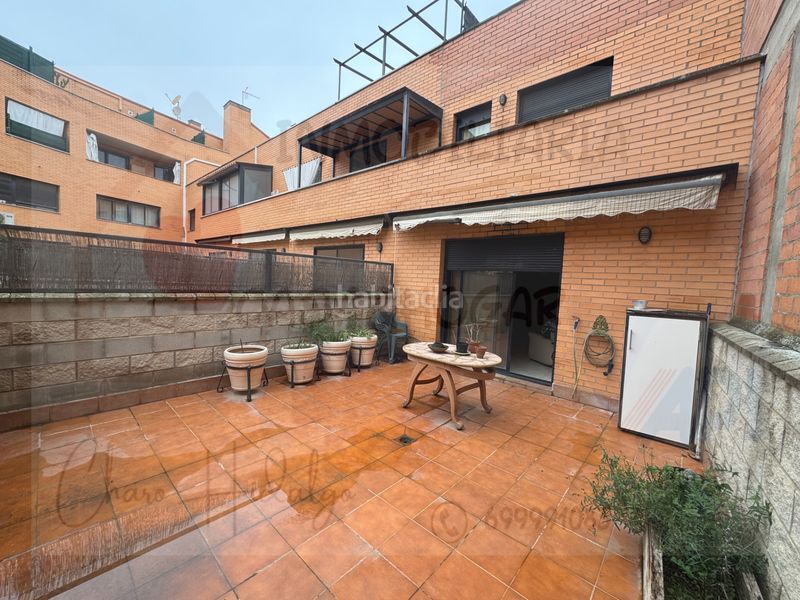 Foto 65dd48fa-d413-4bd7-8aa1-c1b6738ec160. Casa adossada amb xemeneia calefacció aparcament a Zuera