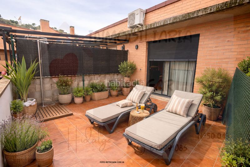 Foto 6e072d9a-8210-4671-af81-6075b50544f5. Casa adossada amb xemeneia calefacció aparcament a Zuera