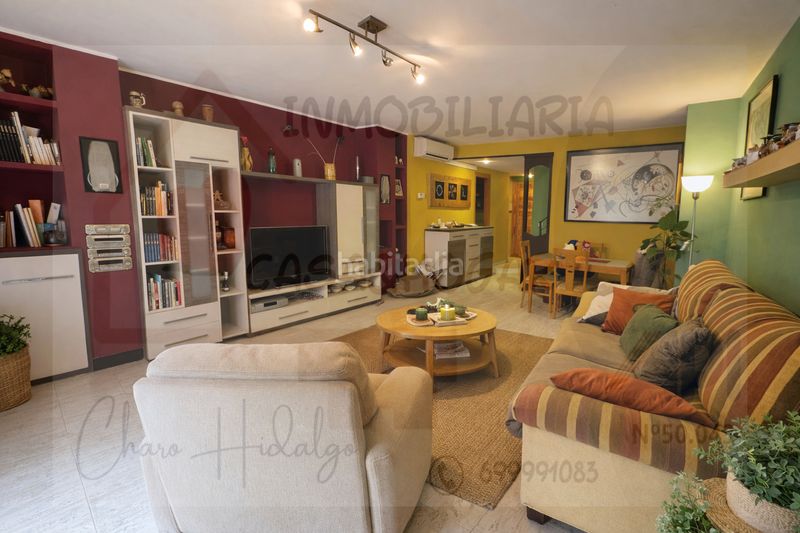 Foto 9668f8b0-0a12-4c8e-9964-14e2b9229a15. Casa adossada amb xemeneia calefacció aparcament a Zuera