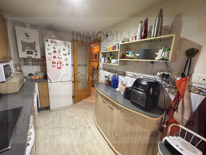 Foto a2c91929-cb2d-495d-89bc-3bbe12219eb8. Casa adossada amb xemeneia calefacció aparcament a Zuera