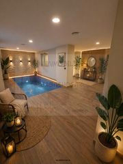 Casa  Calle de argel. Descubre tu oasis en medio de la ciudad! piso en venta delicias