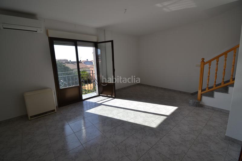 Foto 28717e7d-9a28-47f9-b73b-05bac7c90d7c. Haus in calle república argentina 10 in Malpartida de Plasencia