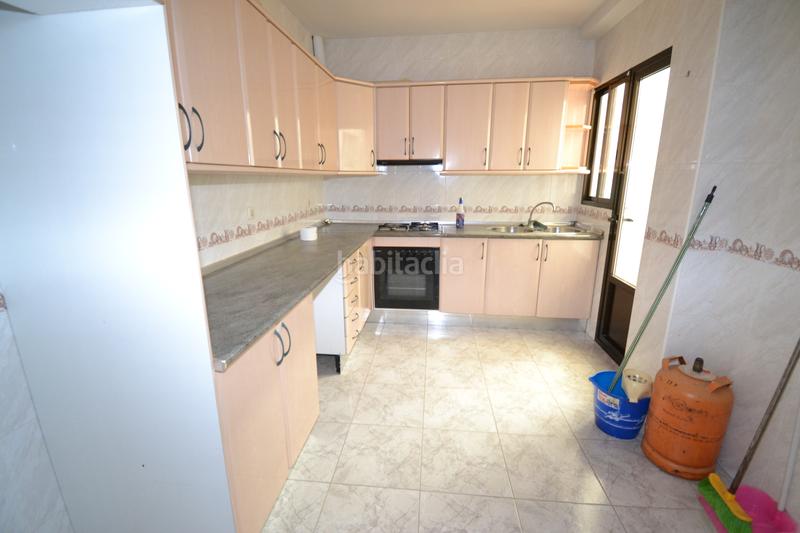 Foto 403a887a-89c5-45b4-9d2b-14bb84d8e03e. Haus in calle república argentina 10 in Malpartida de Plasencia