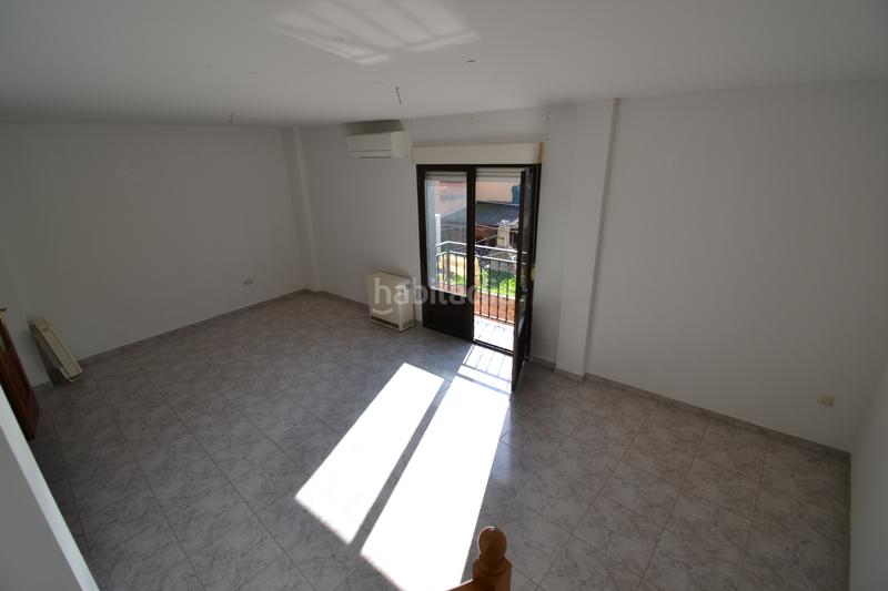 Foto 910e5230-8947-49c5-baa3-747cef7155c5. Haus in calle república argentina 10 in Malpartida de Plasencia