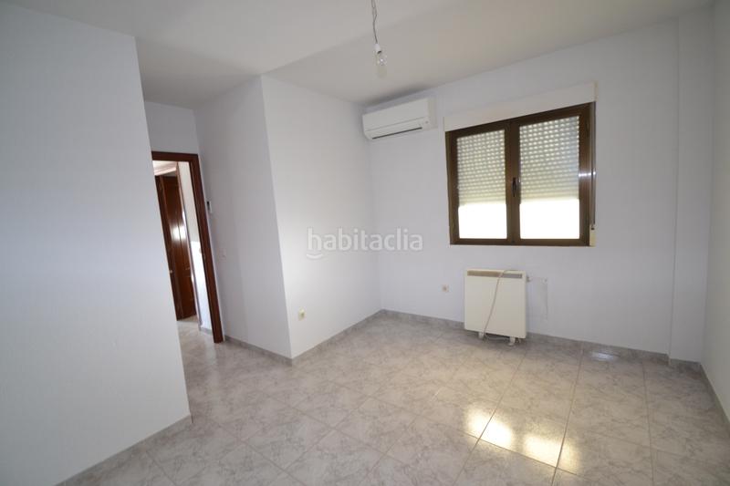 Foto 98614dbb-3d53-47b5-b93a-9f139ea1b3a8. Haus in calle república argentina 10 in Malpartida de Plasencia