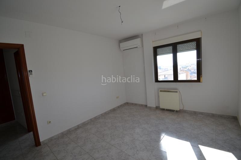 Foto a949b836-da8a-40af-9c29-b68d1d540c09. Haus in calle república argentina 10 in Malpartida de Plasencia