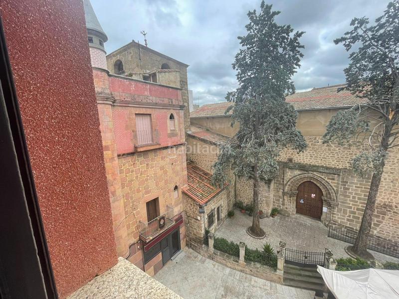 Foto ca6c6205-a7e3-46b5-853b-6b3805571acb. Piso  en venta en Centro Ciudad Plasencia