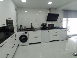 Chalet  Calle cerezo. Chalet en venta en plasencia