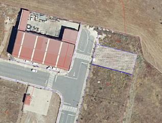 Terrain industriel à Calle las encinas 3. Parcela industrial en venta en malpartida de plasencia