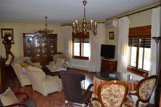Maison en Calle lamo 15. Casa en venta en malpartida de plasencia