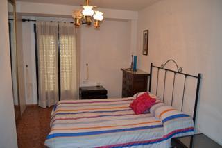 Miete Appartement in Avenida calvo sotelo 7. Alquiler de atico zona centro