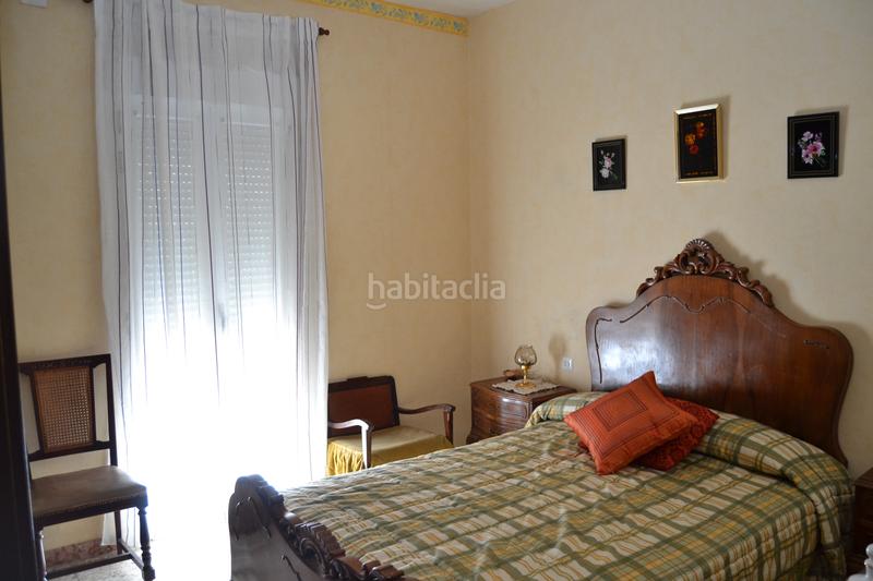 Foto 250dabad-0f2e-48e4-bb3d-f933b5f7ae58. Casa con riscaldamento in Miralvalle - Av. Virgen del Puerto - La Data Plasencia