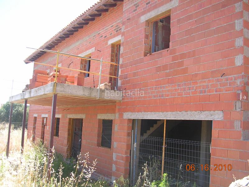 Foto 8ff4b0a9-45b3-4148-947a-ab89a9795715. Chalet in Malpartida de Plasencia