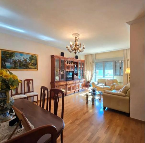 Foto 76c6cacf-e40d-4666-bf97-4f1f634611d2. Appartamento con riscaldamento parcheggio in Miralvalle - Av. Virgen del Puerto - La Data Plasencia