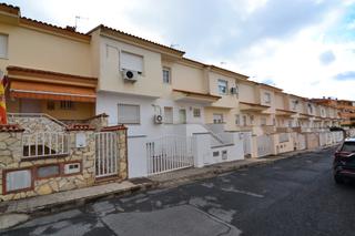 Maison jumelée  Calle eugenio mirón monroy. Chalet en venta en plasencia