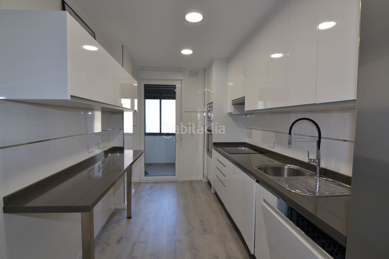 Foto ad7a86db-a4fd-4fa0-ba06-f529cc8cc453. Pis amb calefacció aparcament a Miralvalle - Av. Virgen del Puerto - La Data Plasencia