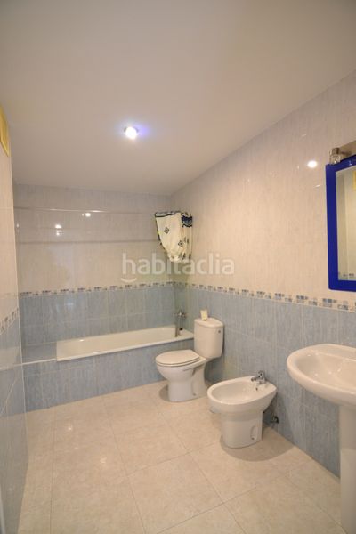 Foto 4dd8e33e-e45b-4f88-8325-1a761b02f1ac. Casa adossada amb calefacció a Malpartida de Plasencia