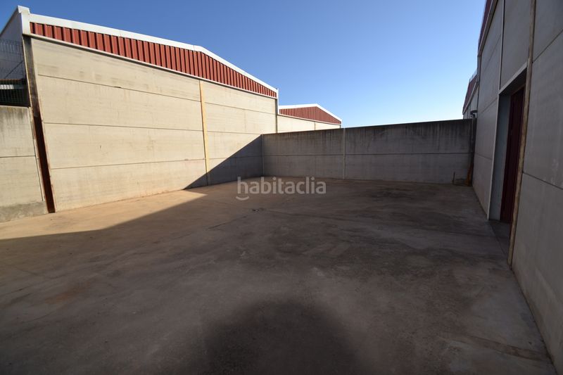 Foto 5d4320e0-e8a9-4e91-bb8b-3186a01ce208. Fabrikhalle in Malpartida de Plasencia