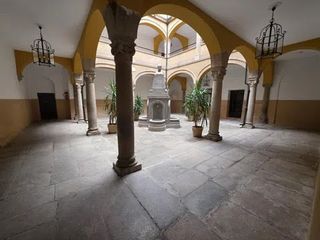 Lloguer Pis a Centro Ciudad. Alquiler de piso zona escuela de idiomas, uned