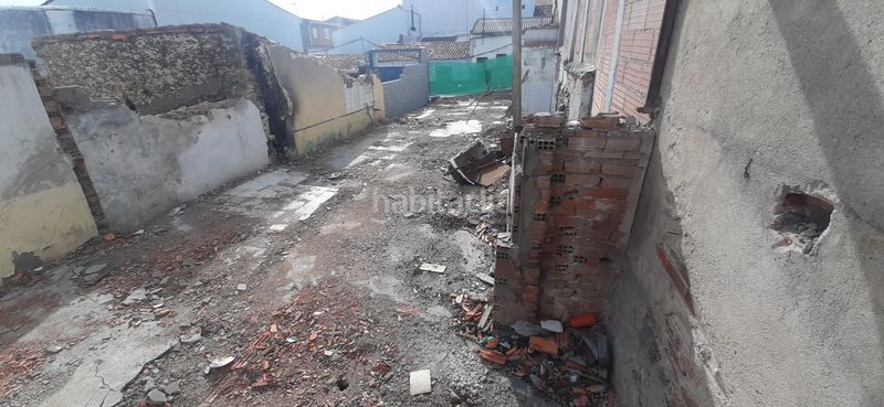Foto fc7ac0ee-d3ca-437e-a2ec-ab22677cc140. Residential plot in calle lope de vega 27 in Malpartida de Plasencia