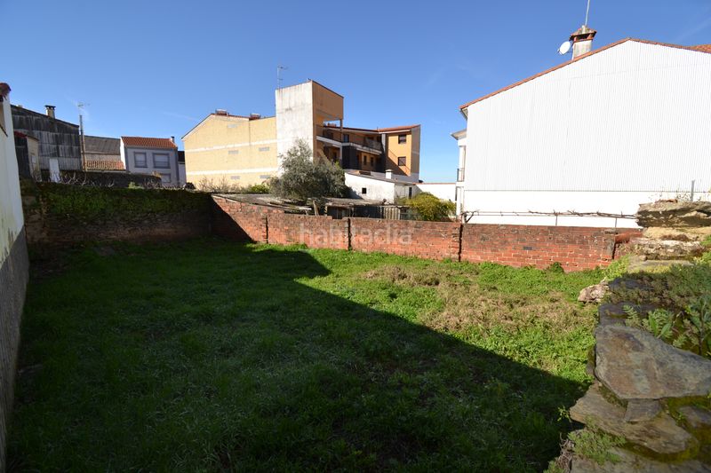 Foto 4a3939c1-da5e-4518-a0ae-2f6ce2db7ee1. Terreno residenziale in calle bulevares 3 in Malpartida de Plasencia
