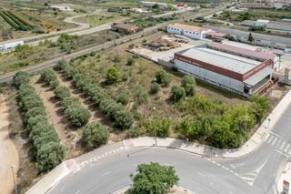 Terreny residencial a Carrer baron alcahali 2. Terreno de uso industrial en parque empresarial el campaner