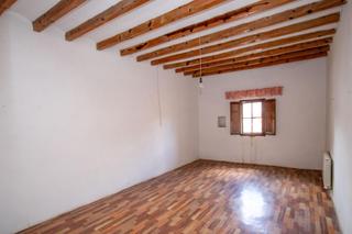 Haus  Calle de san josé 9. Vivienda con carácter en els ibarsos, para reformar y crear tu h