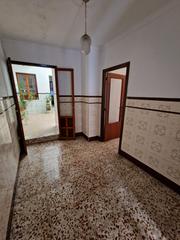 Maison à Fernán - Núñez. Amplia casa en zona baja