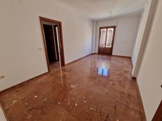 Appartement à Fernán - Núñez. Piso sin estrenar en zona centro