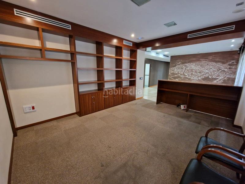 Foto 14ca68ec-df0f-4ec7-9392-5739187a428a. Alquiler local comercial se alquila local en zona centro en Fernán - Núñez