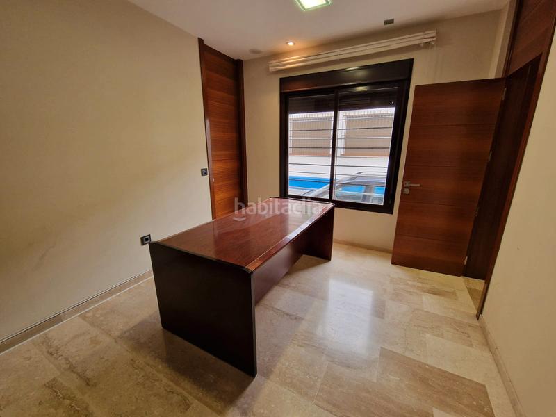 Foto 7dcb6ffe-5392-4647-8aa2-90e55f1576e9. Alquiler local comercial se alquila local en zona centro en Fernán - Núñez