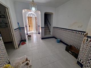 Maison à Calle pintor velázquez 44. Casa para reformar muy bien ubicada