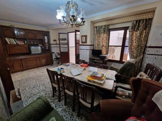 Maison à Fernán - Núñez. Casa en calle principal