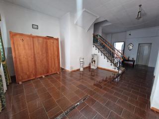 Maison à Fernán - Núñez. Gran casa con ascensor en el centro