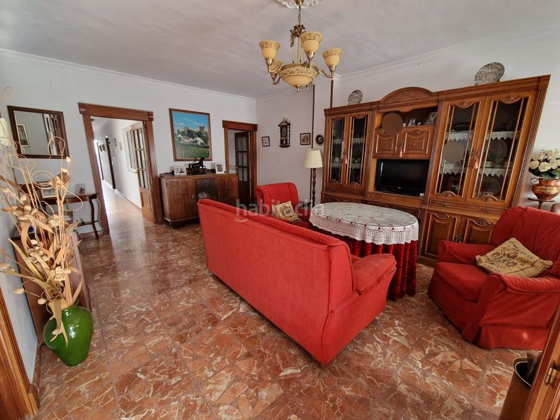 Foto 51876f06-b03a-4eda-8313-1779799f42ae. Casa amb calefacció a Montemayor