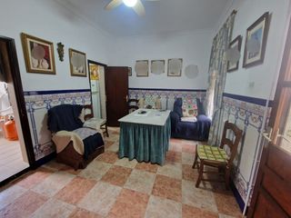 Casa in Fernán - Núñez. Casa en zona alta