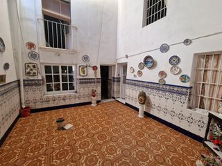 Casa a Fernán - Núñez. Amplia casa cerca del centro