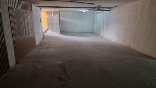 Aparcament cotxe a Fernán - Núñez. Garaje en venta situado en la zona comercial de fernán núñez