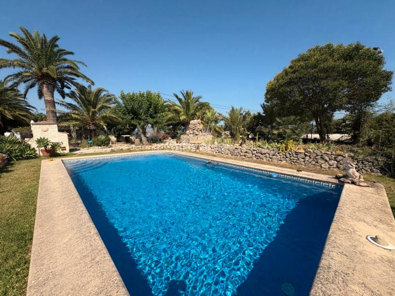 Foto 2dec51e1-8a8a-45fd-930d-6e96900820b4. Location appartement avec parking piscine dans Benissa pueblo Benissa