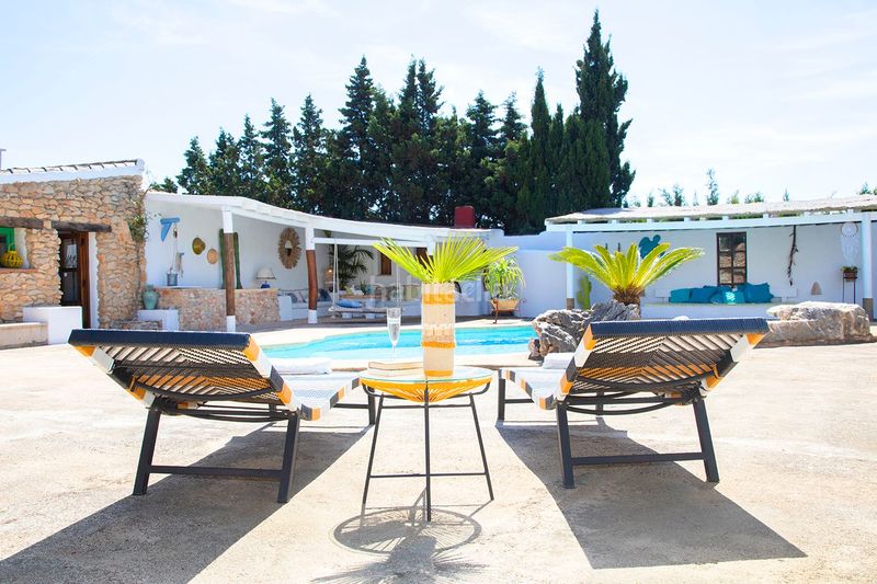 Foto c6e6740d-8e77-4142-a597-0e1b5275d140. Bauernhof mit parking pool in Benissa pueblo Benissa