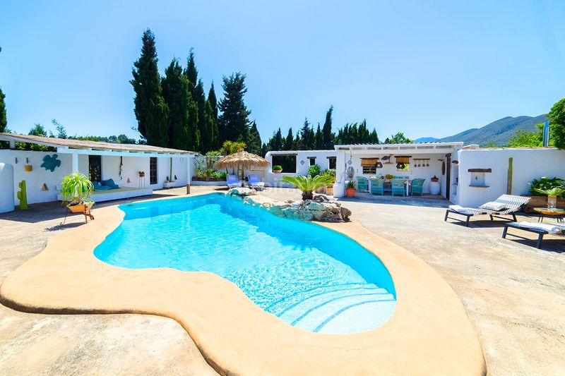 Foto f8460c60-cfe2-4db2-9f4e-a5270e65b31f. Bauernhof mit parking pool in Benissa pueblo Benissa