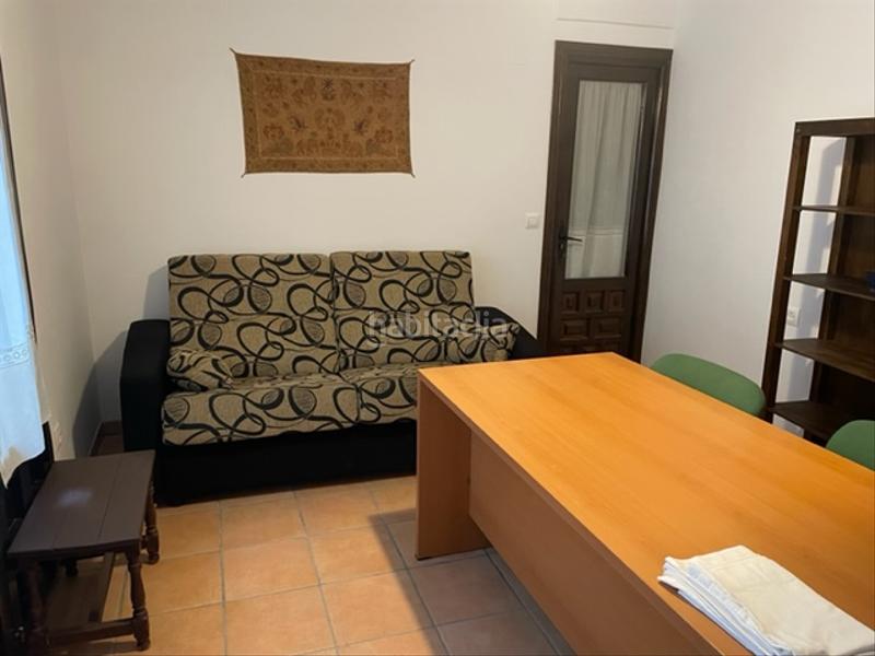 Foto 557cda4a-c094-442e-9e8e-8920f21c4c75. Location duplex dans calle gumiel de san pedro 14 dans Granada