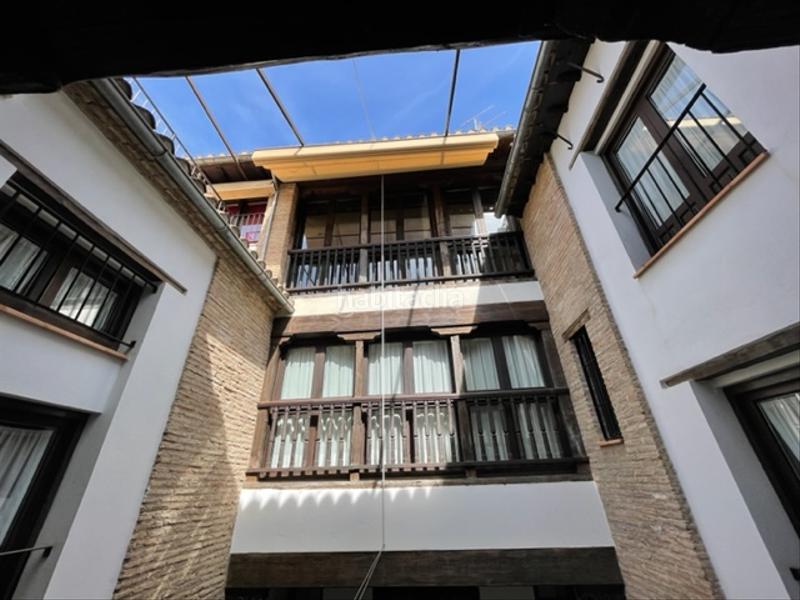 Foto d586669e-307c-4b62-9140-5ba8daa14c96. Rent duplex in calle gumiel de san pedro 14 in Barrio de Albaicín Granada