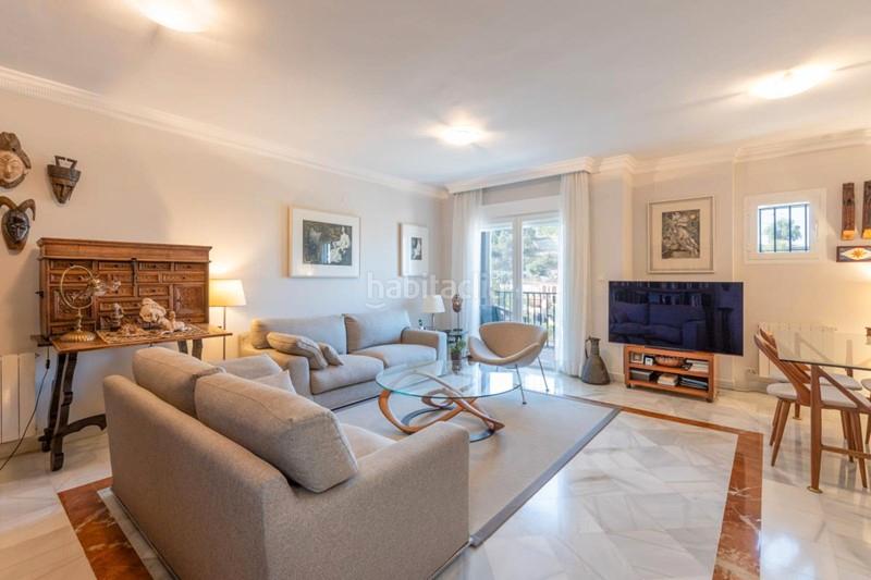 Foto 4e9fb1aa-f515-441b-a864-9e66640bb251. Casa amb aparcament a Haza Grande Granada