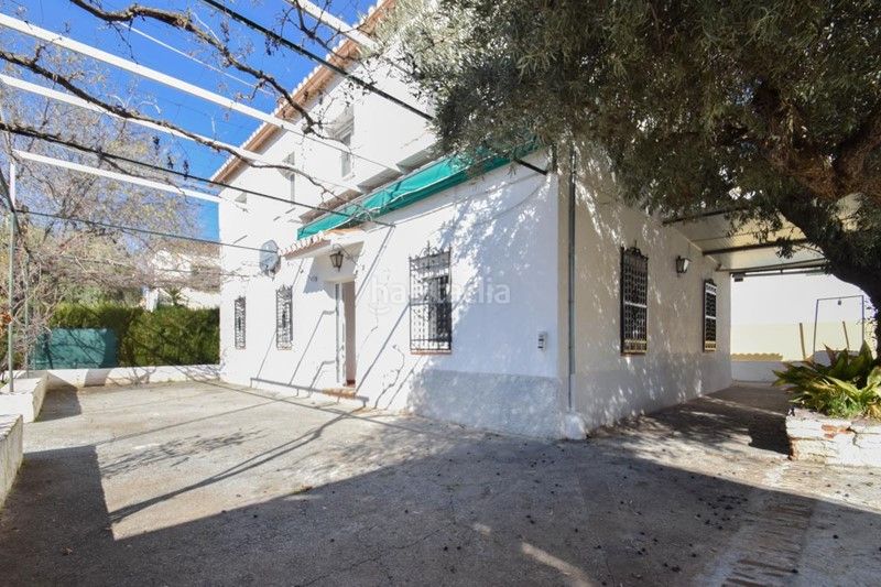 Foto 10f782f4-d569-45c3-9aa9-57b2e285ddf5. Xalet amb aparcament piscina a Monachil pueblo Monachil